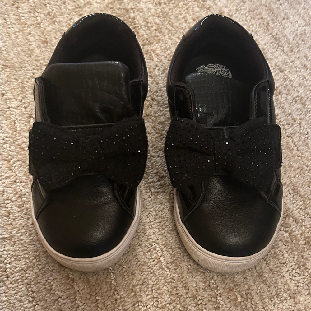 Vince Camuto Black Sneakers with Bow Detail
